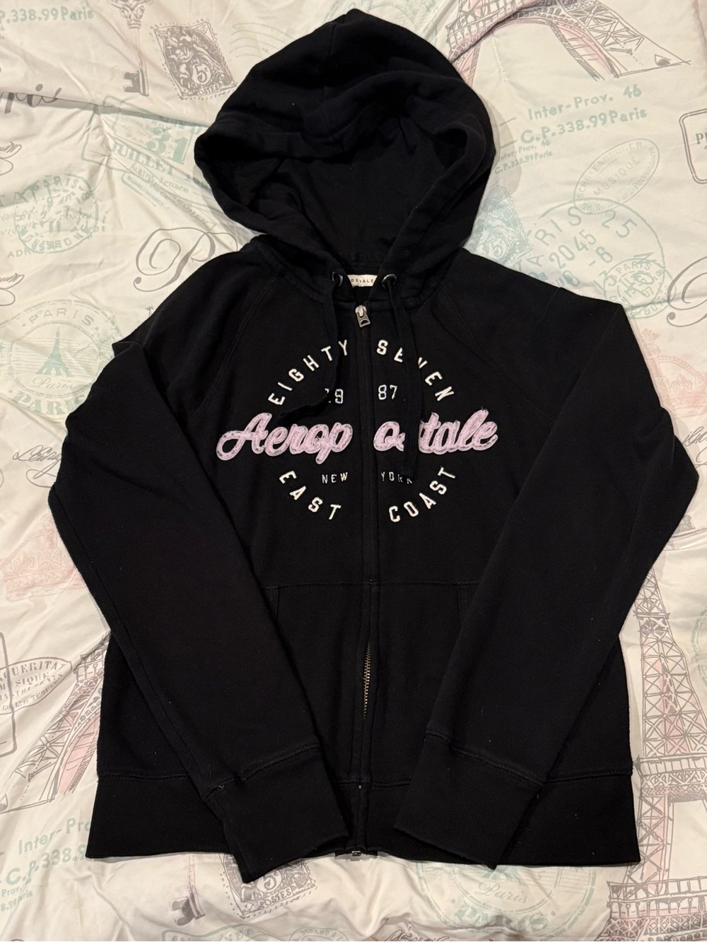 AEROPOSTALE BLACK ZIP UP